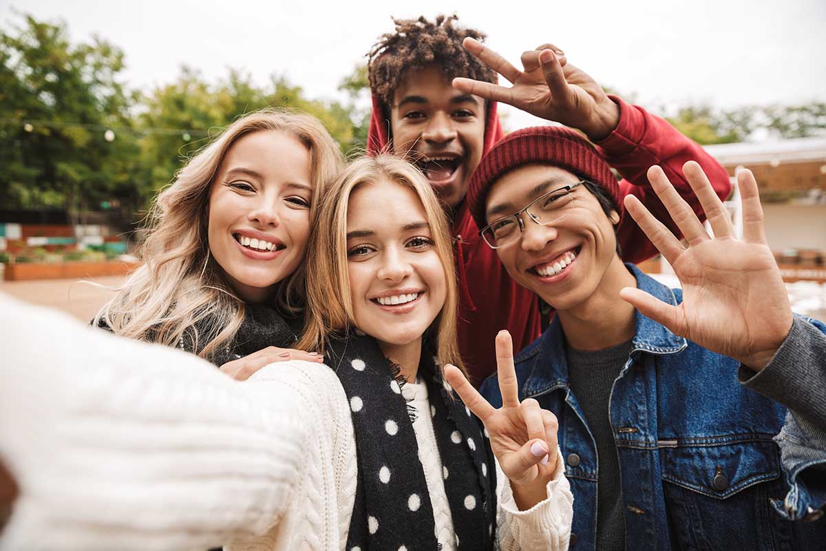 praise good behaviour to make teens smile